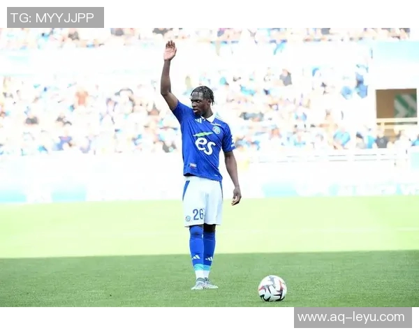 荷兰队官方宣布补招斯特拉斯堡22岁前锋埃梅加加入国家队