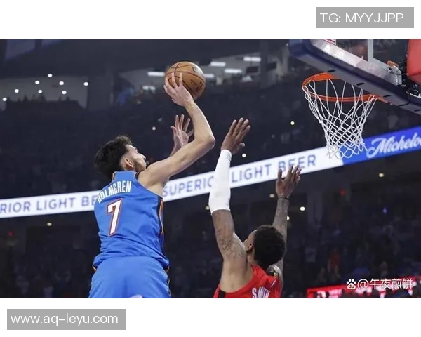 布克遭遇严密防守表现平平13投5中三分球命中率低迷仅得18分6失误